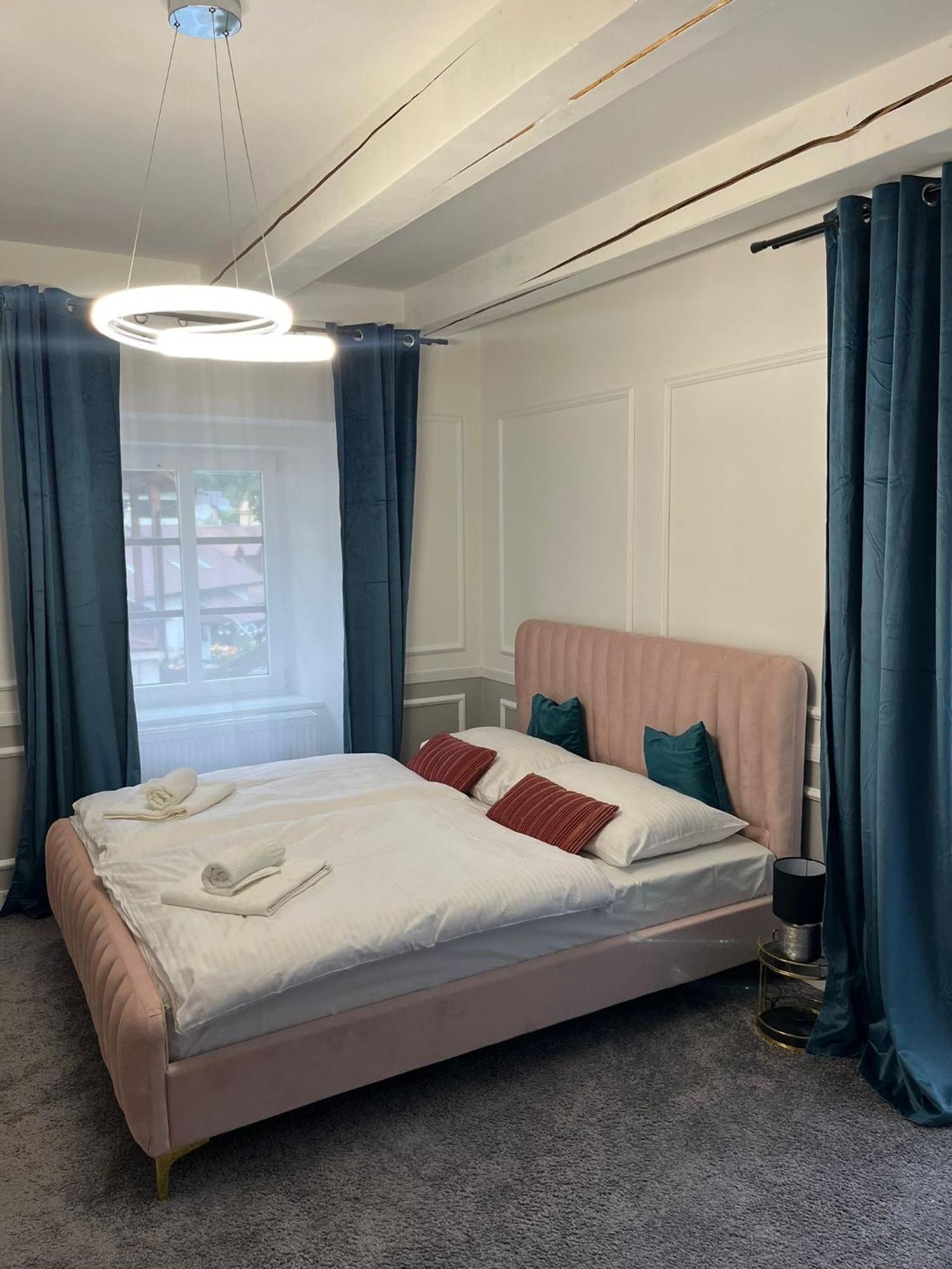 Boutique Hotel Posta Rl اورافسكي بودزاموك المظهر الخارجي الصورة