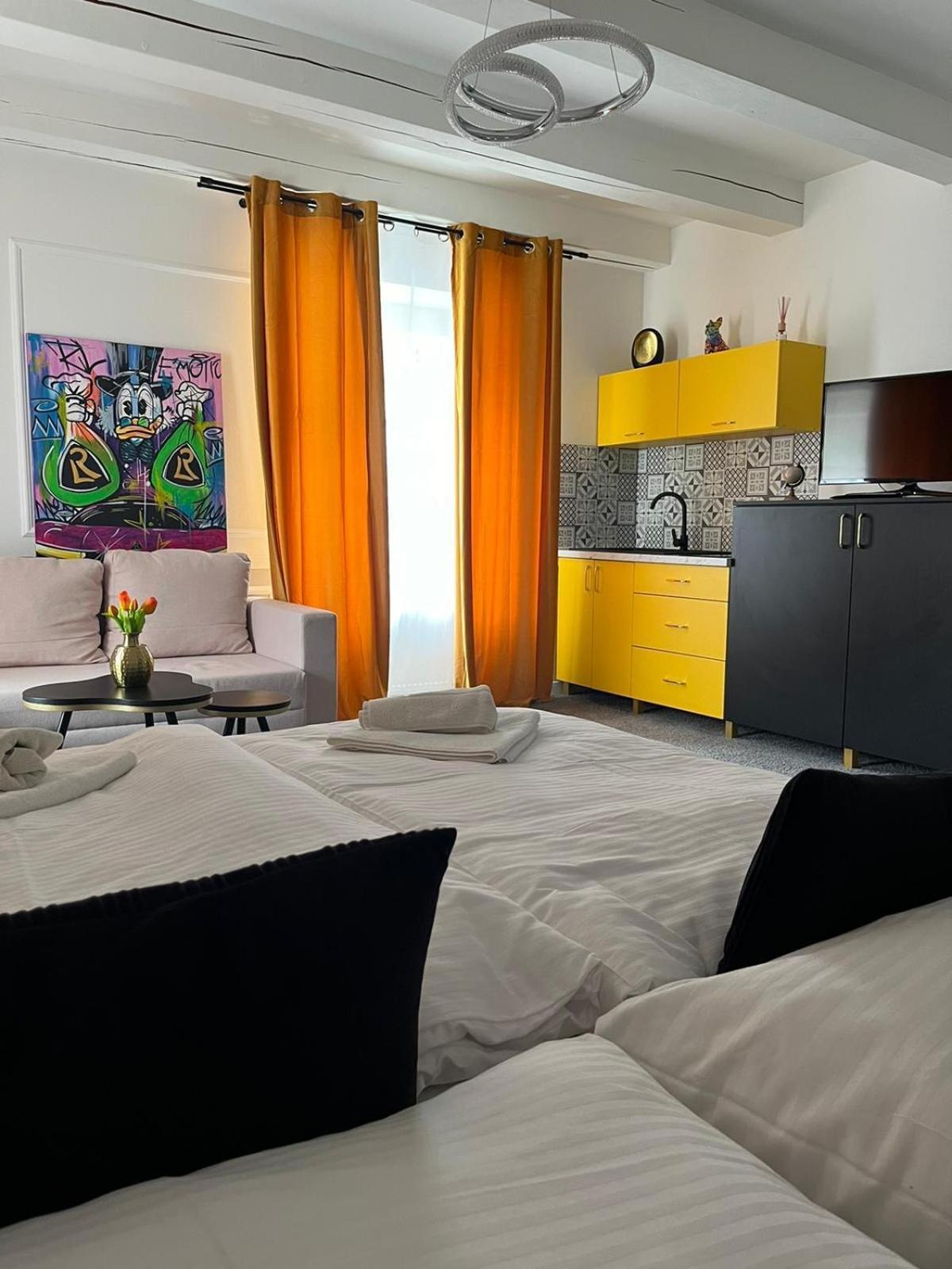 Boutique Hotel Posta Rl اورافسكي بودزاموك المظهر الخارجي الصورة