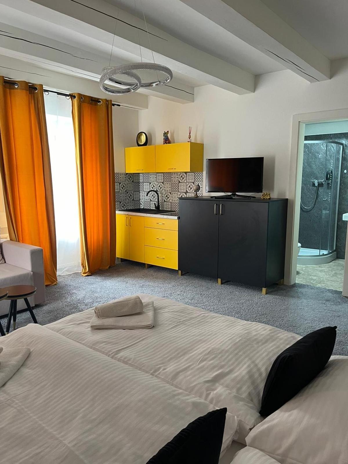 Boutique Hotel Posta Rl اورافسكي بودزاموك المظهر الخارجي الصورة