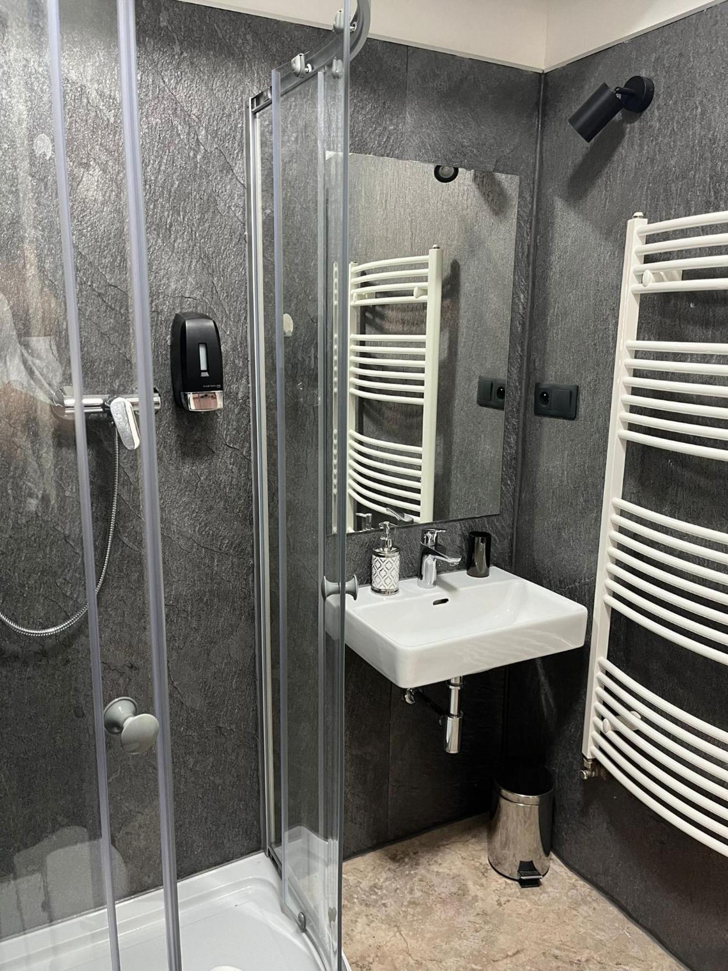 Boutique Hotel Posta Rl اورافسكي بودزاموك المظهر الخارجي الصورة