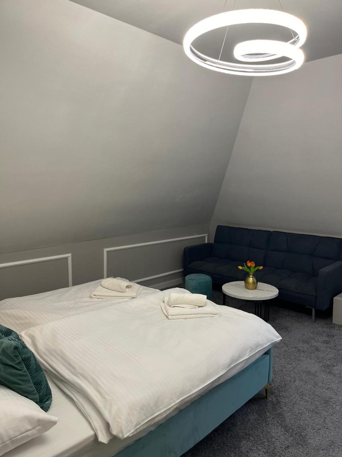 Boutique Hotel Posta Rl اورافسكي بودزاموك المظهر الخارجي الصورة